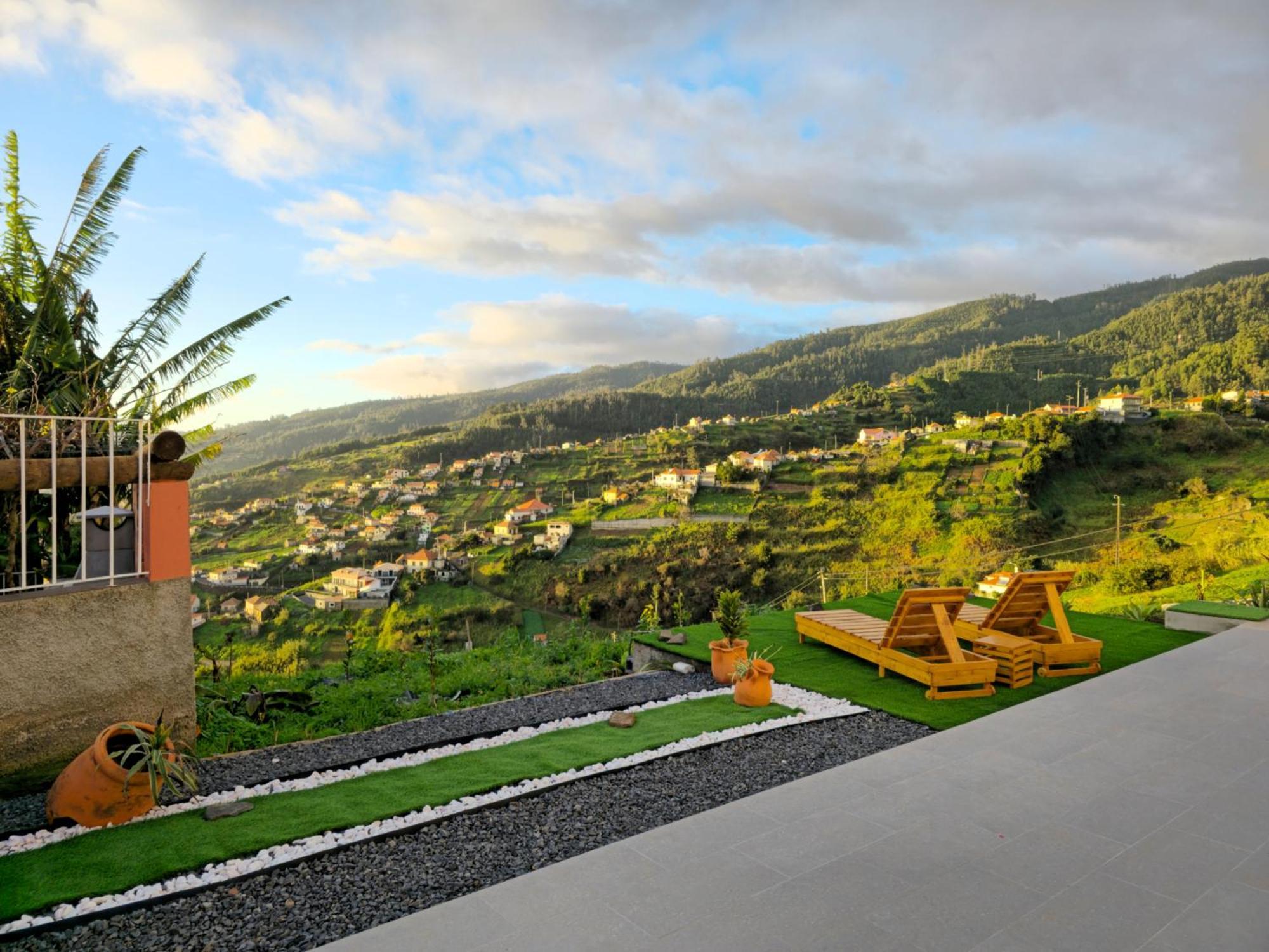 Brand New Private Modern Apartment With Patio And Sea View Calheta  Eksteriør billede